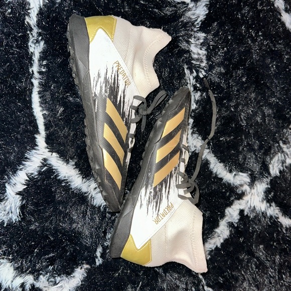 adidas Predator Turf - Picture 2 of 4